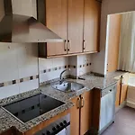 Piso Centrico 2 A Escasos Metros De Maria Pita * آكورونيا